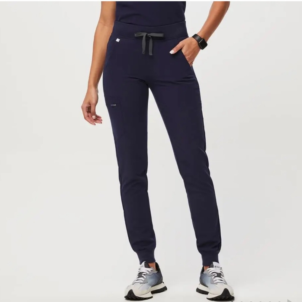 Figs Women's Navy Blue Jogger Pants